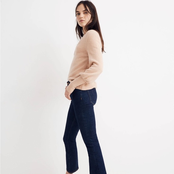 MADEWELL | Dashwood V-Neck Sweater in Coziest Yarn - Picture 2 of 7